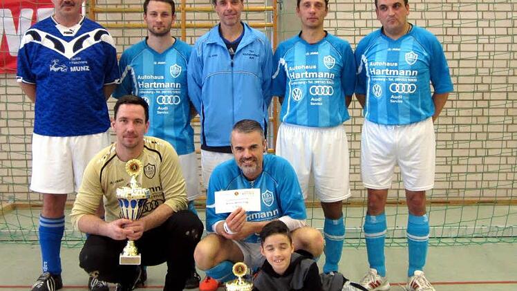 Die "Oldies" machten es vor, die Reservisten taten es ihnen gleich: Nach Platz 1 der Alten-Herren des TSV Kirchehrenbach beim Hallenturnier in Gräfenberg...