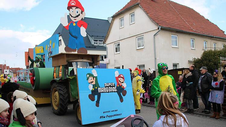 Faschingszug in Poppenlauer.Heike Beudert