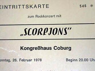 Vor 37 Jahren spielten die Scorpions - damals noch nicht ganz so berühmt wie heute - im Coburger Kongresshaus. Roland Schnabels Eintrittskarte aus dem Jahr 1978.  Foto: Roland Schnabel