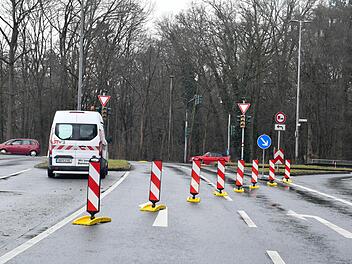 Die Ampel am Heinrichsdamm /Münchner Ring in Bamberg war am Dienstag über mehrere Stunden ausgefallen. Linksabbiegen war in der Zeit nicht möglich. Foto: Ronald Rinklef