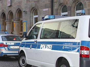 Zur Zeit ist am  Würzburger Hauptbahnhof kein Zugverkehr möglich. Grund dafür ist ein Polizeieinsatz. Symbolbild: Archiv