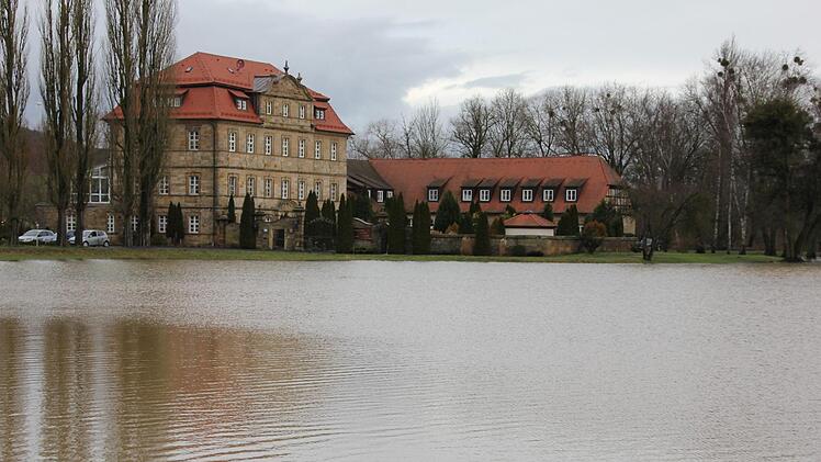 Ein Wasserschloss wie dereinst: die Seniorenresidenz Gleusdorf.