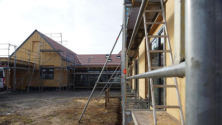 Der neue Kindergarten in Thulba nimmt schon deutlich Gestalt an. Foto: Arkadius Guzy