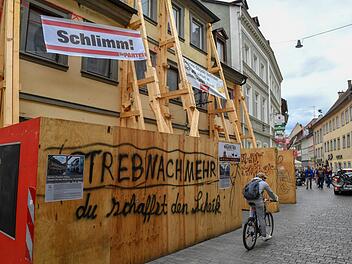 Streitfall Obere Sandstraße 20: Den Steuerzahler könnte die Sanierung teuer zu stehen kommen.  Ronald Rinklef