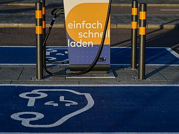 Lades&auml;ule am Flughafen Leipzig/Halle