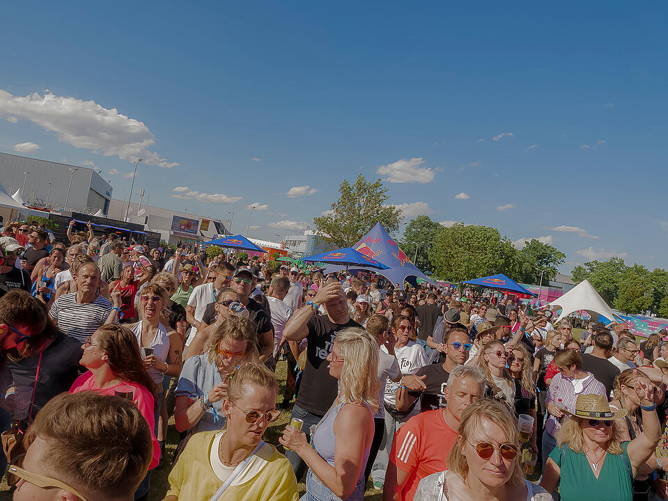 Das Sommerfestival f&uuml;r alle, die feiern, tanzen und einfach gl&uuml;cklich sein wollen!
