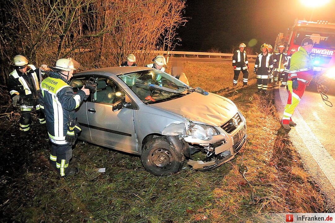 Auto überschlägt sich bei Buttenheim