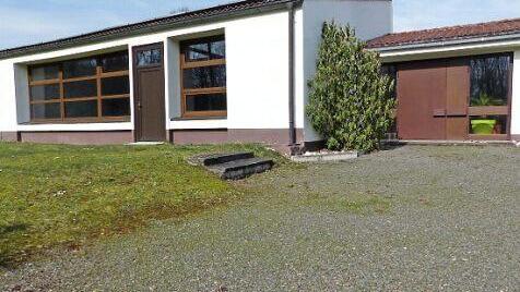 In der ehemaligen Grundschule in Guttenberg soll ein Dorftreff eingerichtet werden. Foto: Archiv/Klaus-Peter Wulf