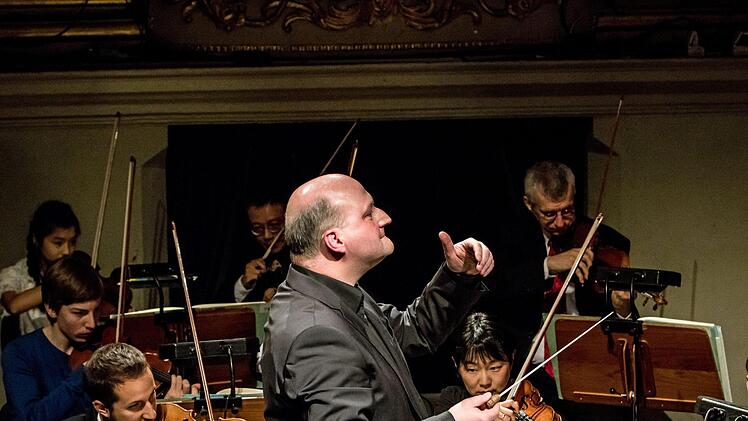 Impressionen vom Mitmachkonzert im Landestheater Coburg: Wenn junge Talente gemeinsam mit Profis auftreten.Foto: Jochen Berger