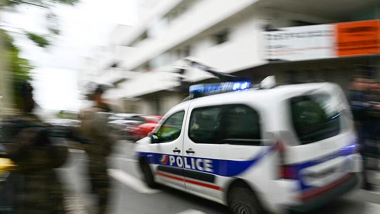 Polizei in Marseille stoppt Neunj&auml;hrigen am Steuer eines SUV