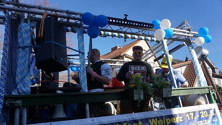 Faschingszug in Zeitlofs. Foto: Marion Eckert