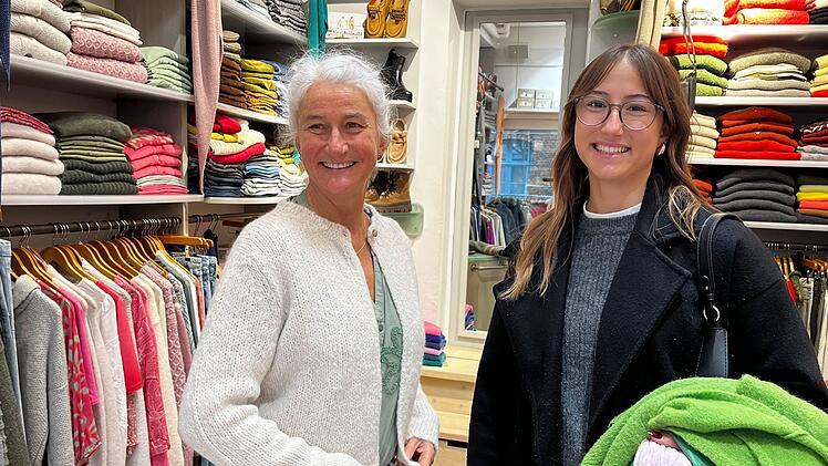 Britta (links) m&ouml;chte noch viel mit ihren Lieben erleben, solange es geht. Mit ihrer Tochter Marisa etwa geht die 58-J&auml;hrige gerne shoppen.