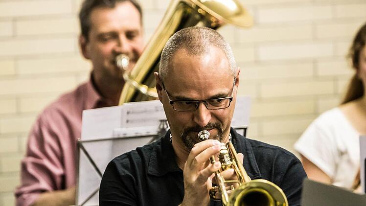 Impressionen von der Probenarbeit der Blaskapelle MeederFoto: Jochen Berger