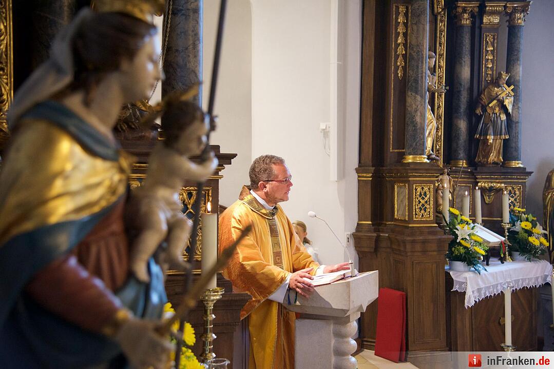 Nach einjähriger Kirchensanierung: Hannberg feiert die Wiedereröffnung der Wehrkirche der Pfarrei Geburt Mariens Hannberg