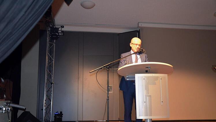 Die Festrede hielt der Ministerialbeauftragte Johannes Koller. Foto: Andrea Spörlein