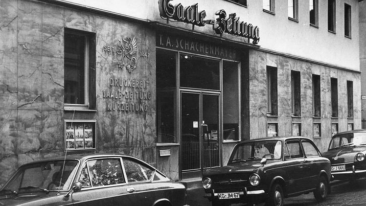 Der Eingang zur Geschäftsstelle der Saale-Zeitung 1967.