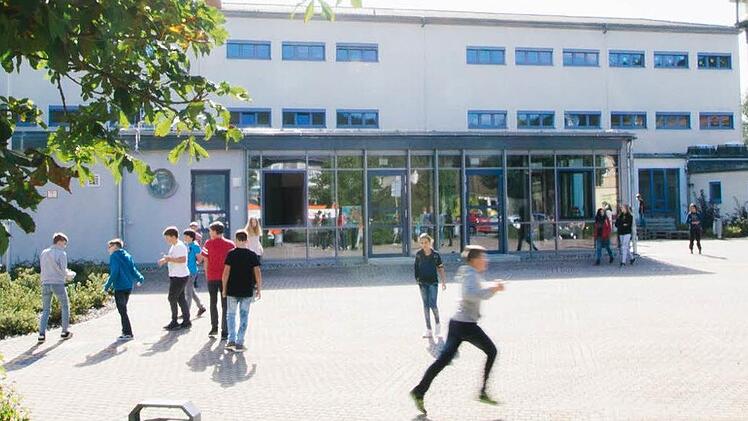 Soll in Pressig eine weitere Schule gebaut werden? Foto: Marian Hamacher