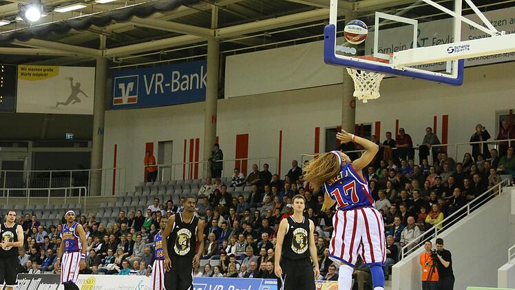 Am Dienstag waren die Harlem Globetrotters zu Gast in Coburg. Foto: Matthias Hoch