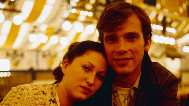 Seine ersten Filmrollen hatte Wolfgang Fierek (Bild aus "Amore", 1978) in diversen Filmen von Regisseur Klaus Lemke, oft an der Seite von Cleo Kretschmer.