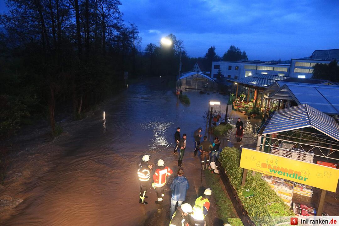 Land unter in Mittelfranken: Massive Regenmengen treffen das Nürnberger Land