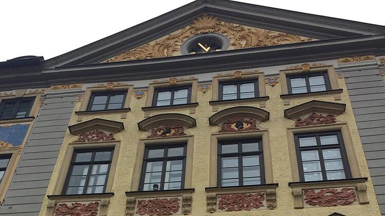 Erklärung an prominenter Stelle: Bürger der Stadt Coburg, die sich für das Volksbegehren Artenvielfalt eintragen möchten, können dies - ab Donnerstag - im Einwohneramt in der Rosengasse tun.Oliver Schmidt