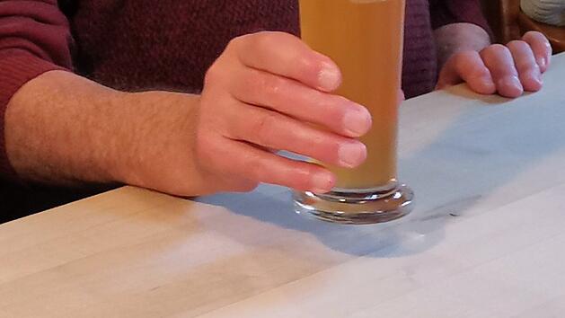 Bier, Weizen, Wei&szlig;bier, Bierglas, Restaurant, Lokal, Gastst&auml;tte, Gasthaus, Gasthof, Gastwirtschaft