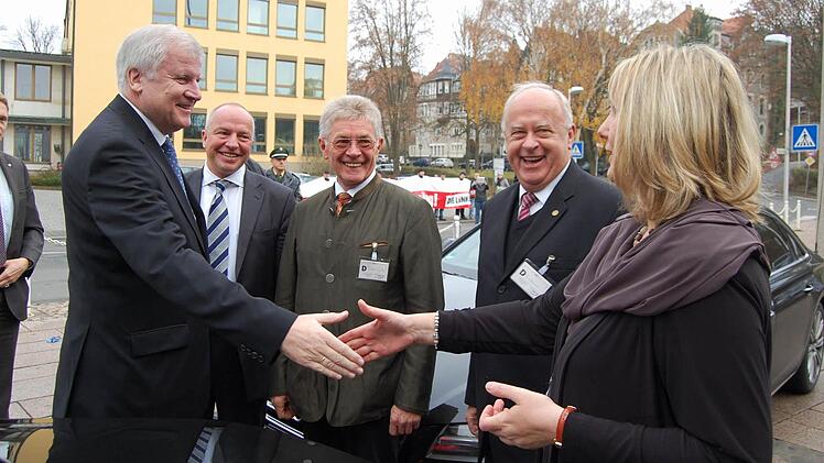 Offiziell begrüßt wurde Horst Seehofer von Coburgs CSU-Chefin Birgit Weber.