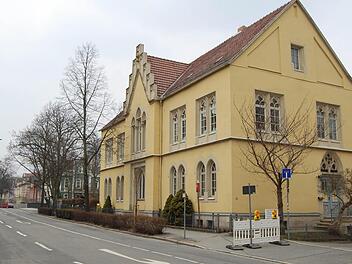 Vor diesem Kindergarten in der Coburger Bahnhofstraße ereignet sich der unglaubliche Vorfall. Foto: Archiv/Oliver Schmidt
