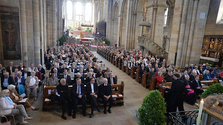 Festakt im Dom Foto: R. Rinklef