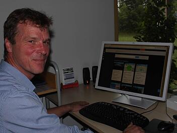 Marko Aumüller ist Lehrer an der Mittelschule in Ebelsbach und medienpädagogisch-informationstechnischer Beratungslehrer.  Foto: Friederike Stark