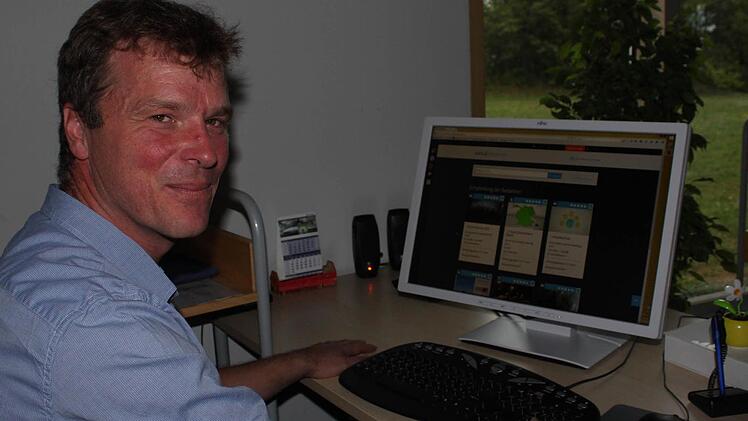 Marko Aumüller ist Lehrer an der Mittelschule in Ebelsbach und medienpädagogisch-informationstechnischer Beratungslehrer.  Foto: Friederike Stark