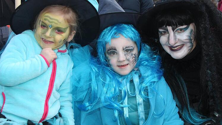 Marktplatztreiben in Stadtsteinach. Foto: Jürgen Gärtner