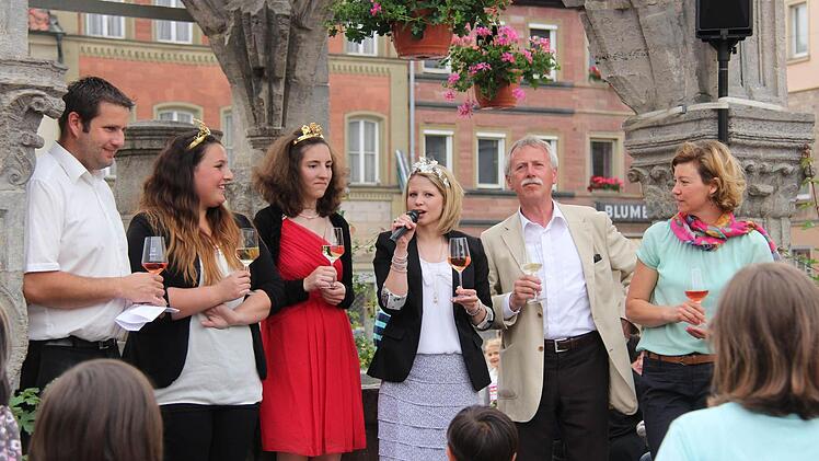 Stefan Ruppert, Irina Neder, Marlene Büttner, Antonia Müller, Ernst Stross und Susanne Volkheimer (von links).