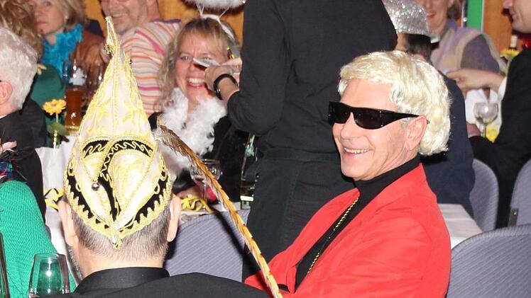 Michael Stoschek als Heino bei der Prunksitzung der Coburger NarrhallaOliver Schmidt