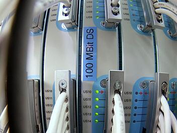 Von lokalen Vermittlungsknoten wie diesem kommt das superschnelle Internet direkt bis zur Haustür.  Foto: pr