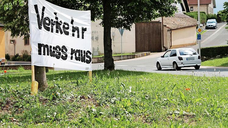 Seit vielen jahren fordern die Eltingshäuser eine Umgehung ihres Ortes. Foto: Archiv