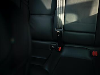 A7 Kreis Ansbach: Kind (3) ohne Sicherung auf Autobahn - Eltern ist es egal