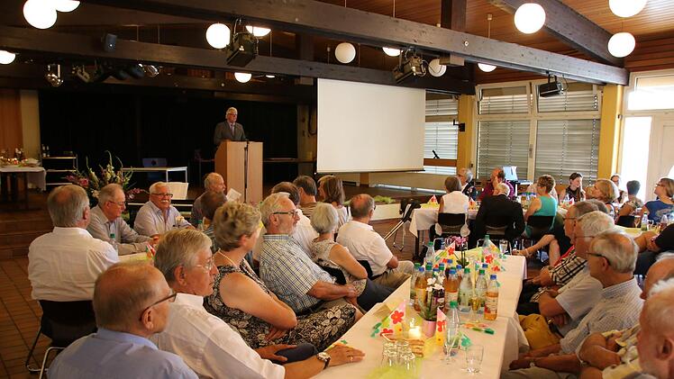 Ein Fest zum Abschied, zu dem zahlreiche Ehemalige extra angereist sind. Ralf Ruppert