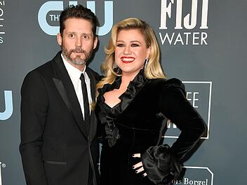 Brandon Blackstock and Kelly Clarkson waren sieben Jahre lang verheiratet. Nun ist der 48-Jährige an einer Krebserkrankung verstorben.