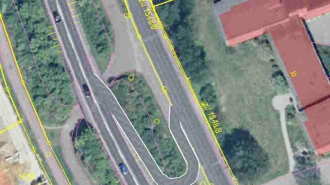 Rechts die Emil-Kemmer-Straße, links die Staatsstraße, dazwischen der neue Ast. Fotomontage/Fotos: Stadt Hallstadt/Ronald Rinklef