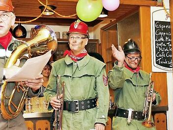 Die erstmalig auftretende "Nei-Wiesenthaarer-Feierwehr-Bloskapelln"  Foto: Roland Kaplan