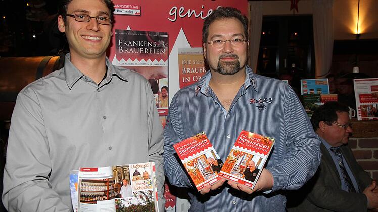 Bastian Böttner  (l.) und Markus Raupach präsentieren ihr neuestes Werk. Foto: Mathias Erlwein
