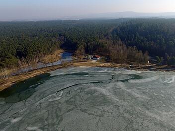 Erlangen: Stadt warnt - "Ertrinkungsgefahr" im Dechsendorfer Weiher Erlangen: Stadt warnt - "Ertrinkungsgefahr" im Dechsendorfer Weiher