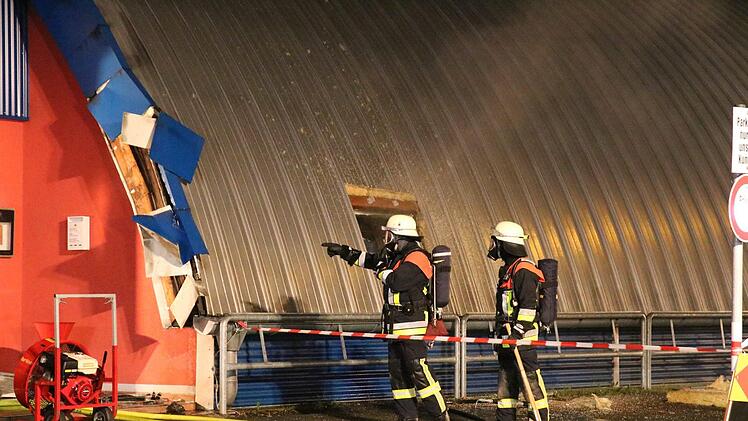 Großeinsatz im Goldenen Feld. Foto: Jürgen Gärtner