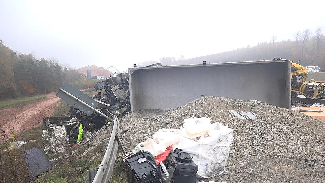 Unterfranken: Drei Menschen sterben bei Lkw-Unfall auf A3
