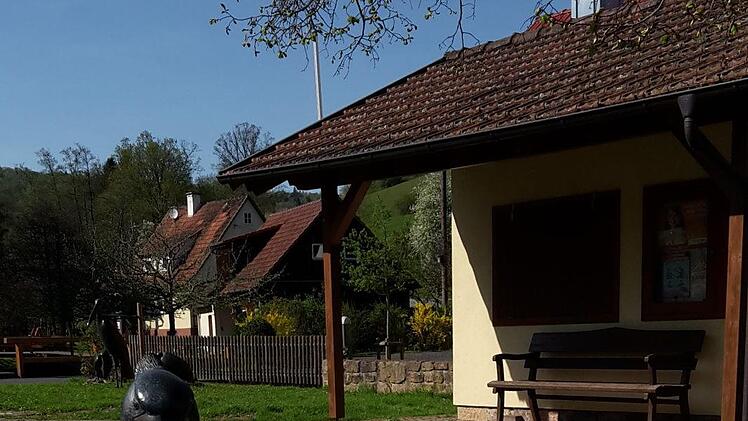 So wird auf Aktionen im Gemeinschaftsgarten hingewiesen. Foto: Isabell Gerr