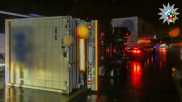 Verkehrsunfall auf der A9 bei N&uuml;rnberg