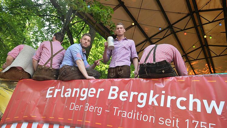 Anstich zur Erlanger Bergkirchweih 2015 Foto: Ronald Rinklef