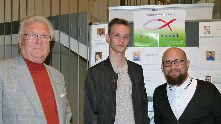 Drei Generationen bewerben sich für den Kirchenvorstand in drei Bamberger Gemeinden: Horst Ostermeier, Benjamin Seiser und Tim-Niklas Kubach (von links).  Foto: Marion Krüger-Hundrup