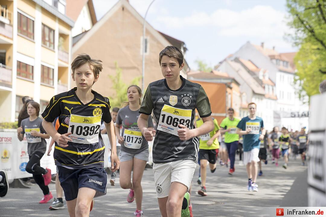 Weltkulturerbelauf 2017 in Bamberg: Der Stadtwerke Schüler-Lauf